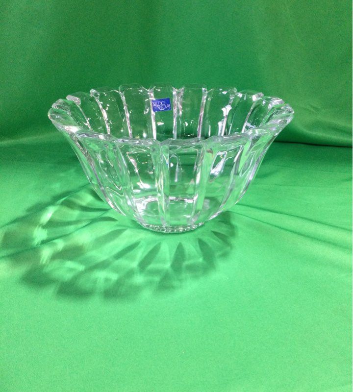 Studio Nova Clear Round Serving Bowl - In Box