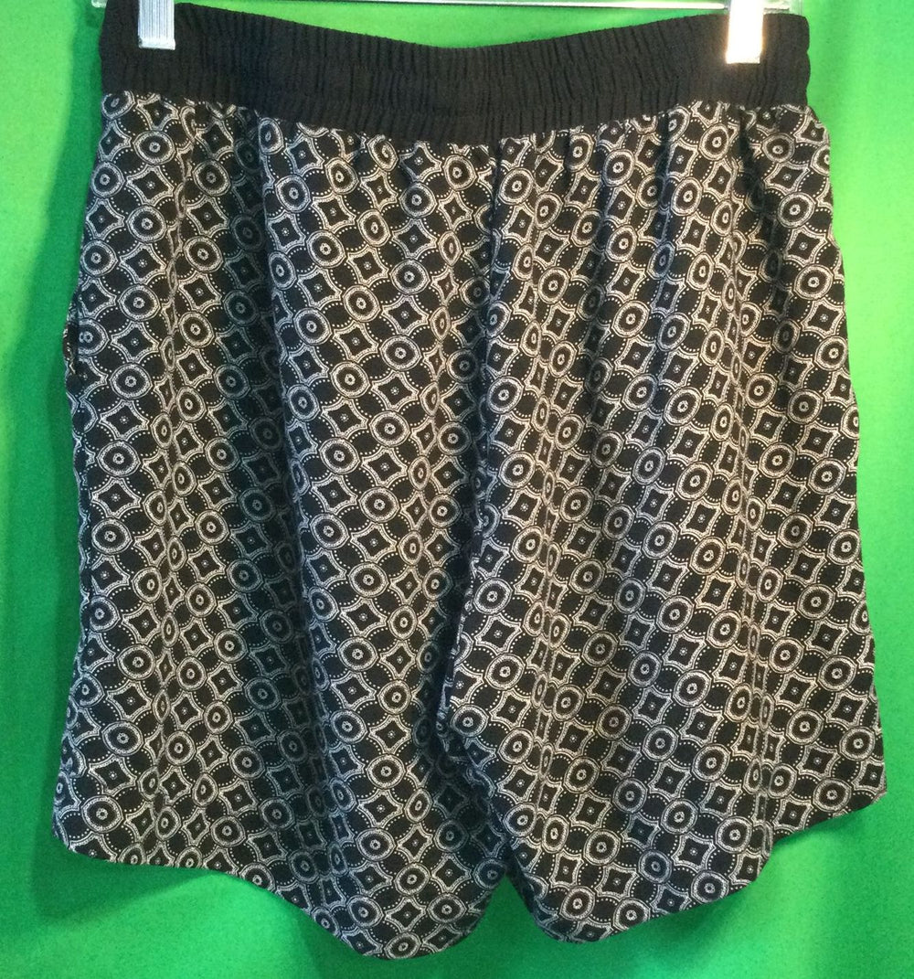 Zac & Rachel Black and White Polka Dot Ladies Shorts - Size Medium