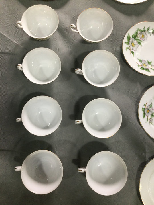 Hira Fine China Dinner Set of 45 Pieces