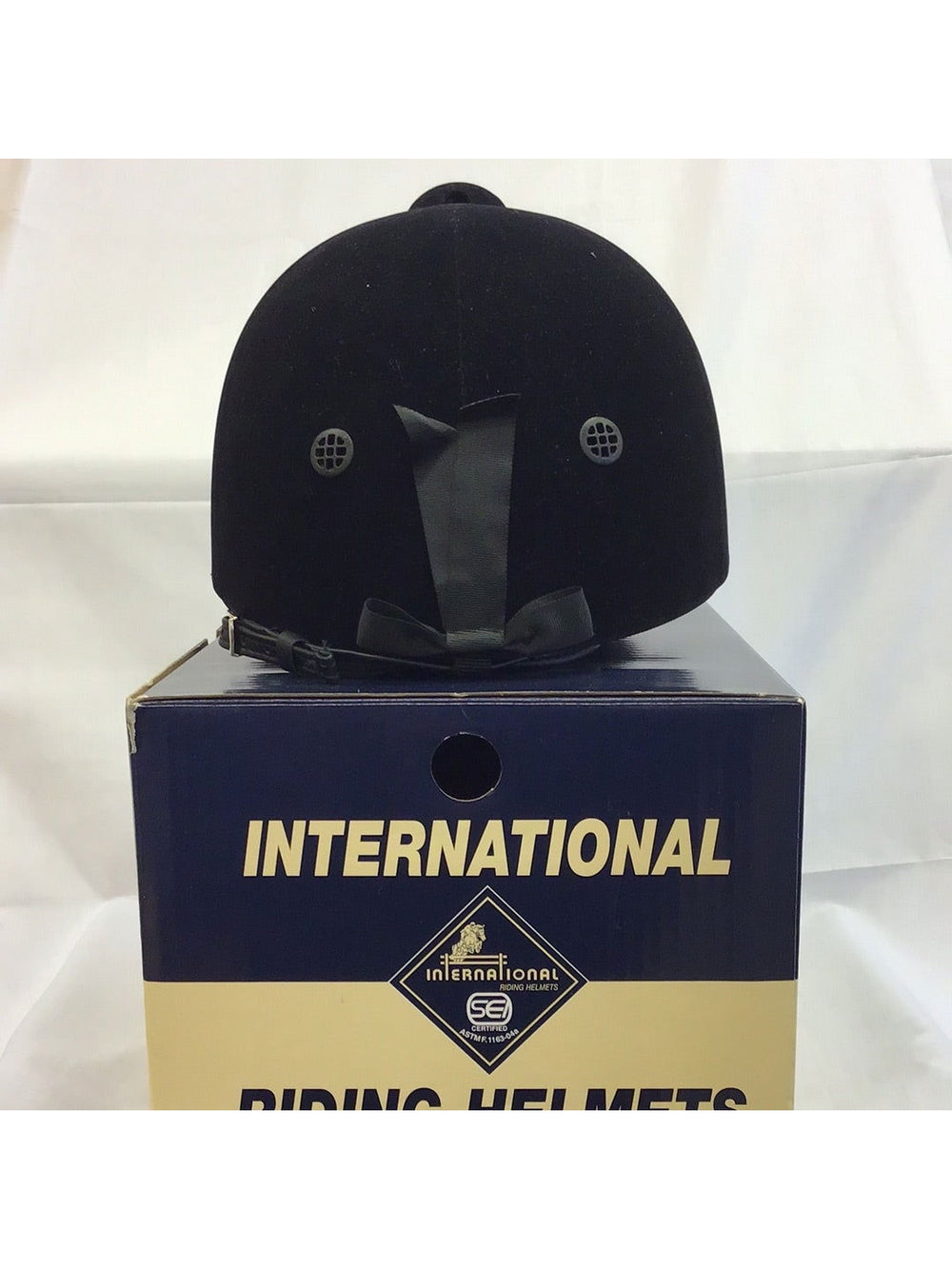 International Riding Helmets Medalist Helmet 7 3/8 - The Kennedy Collective Thrift - 