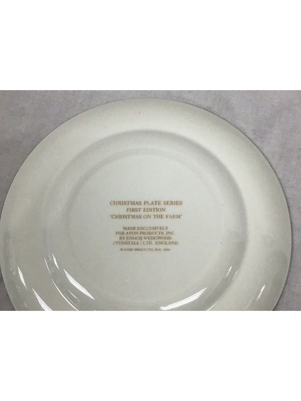 Avon Christmas Plate "Christmas On The Farm" 1973 - The Kennedy Collective Thrift - 
