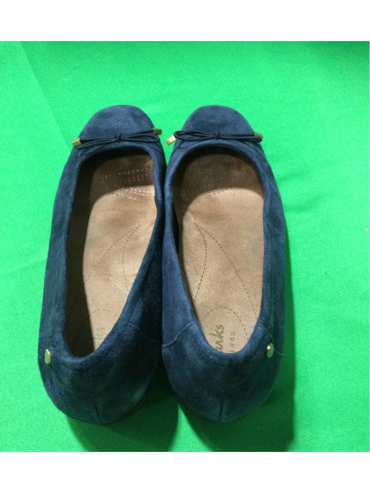 Clarks Blue Slip-On Flat Women 6.5 - The Kennedy Collective Thrift - 