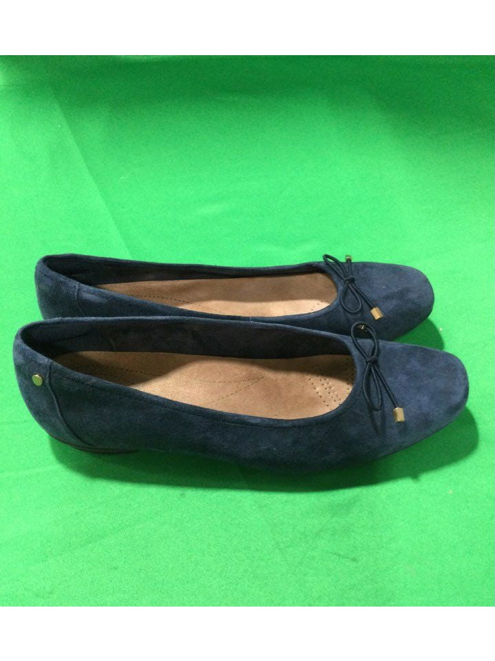 Clarks Blue Slip-On Flat Women 6.5 - The Kennedy Collective Thrift - 