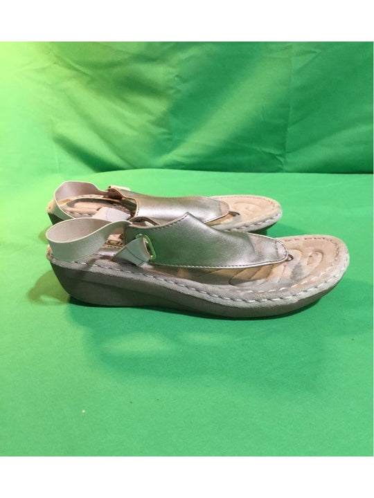 Cliffs by White Mountain Beige Sandal Sandal Women 8 - The Kennedy Collective Thrift - 