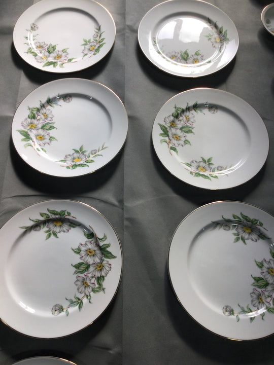 Hira Fine China Dinner Set of 46 Pieces