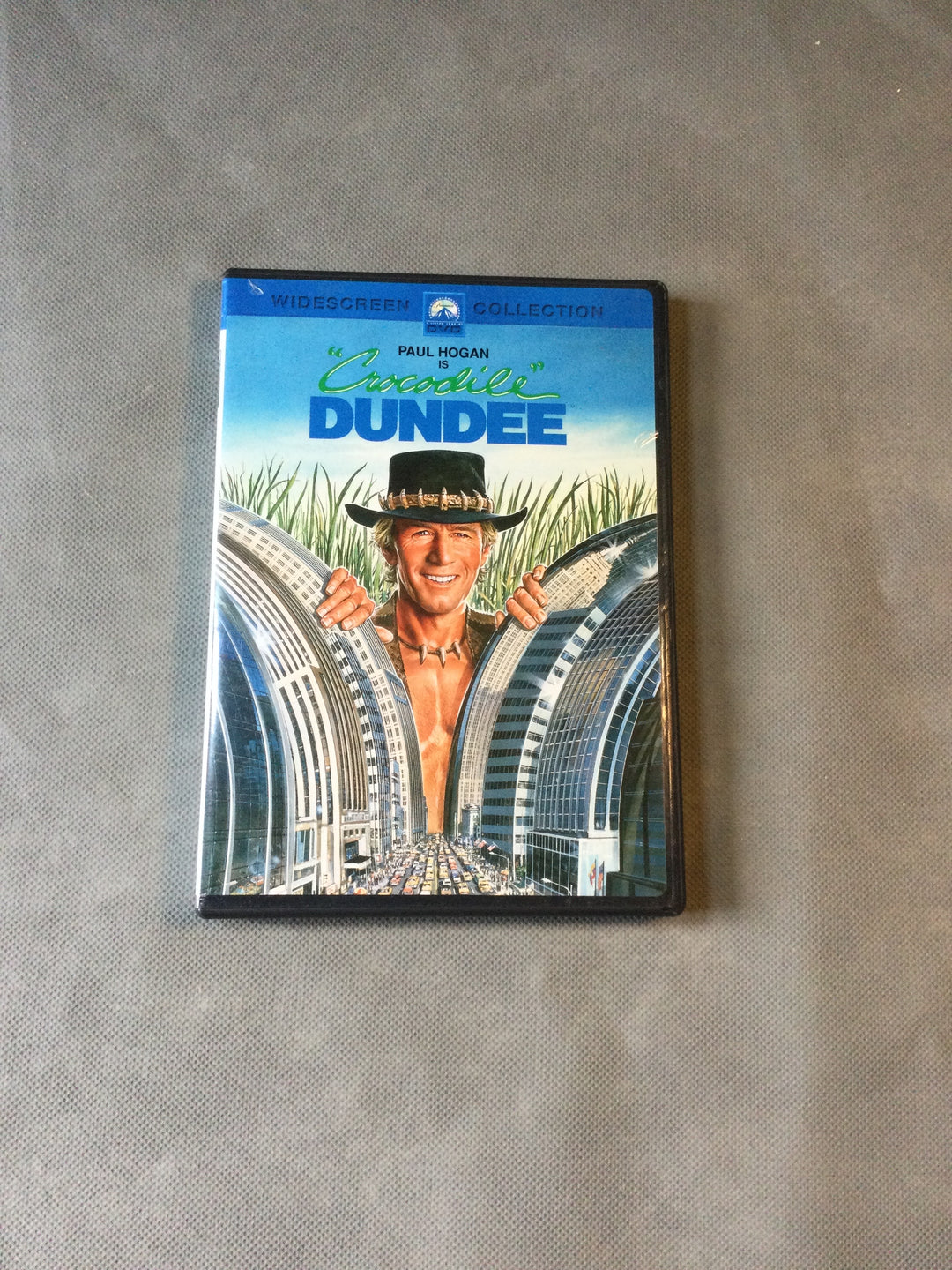 Paramount Crocodile Dundee