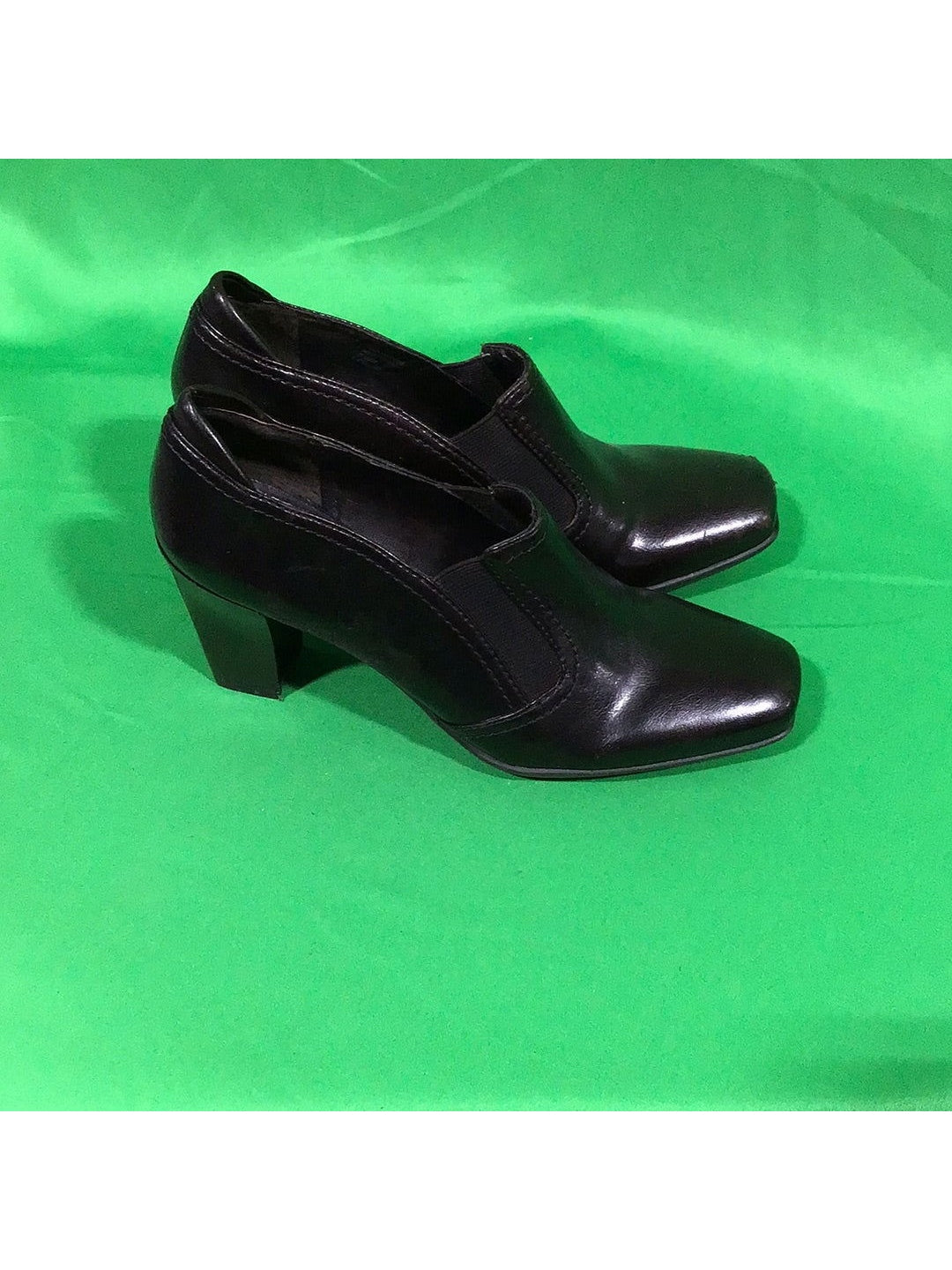 Franco Sarto Women 6M Dark Brown High Heel Shoes - The Kennedy Collective Thrift - 