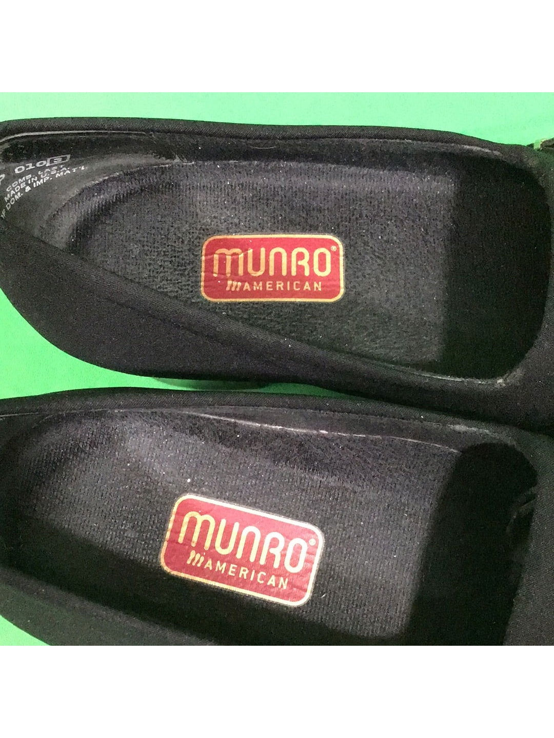 Munro American Black Micro Fiber Women's Low Heels 8M - In Box - The Kennedy Collective Thrift - 