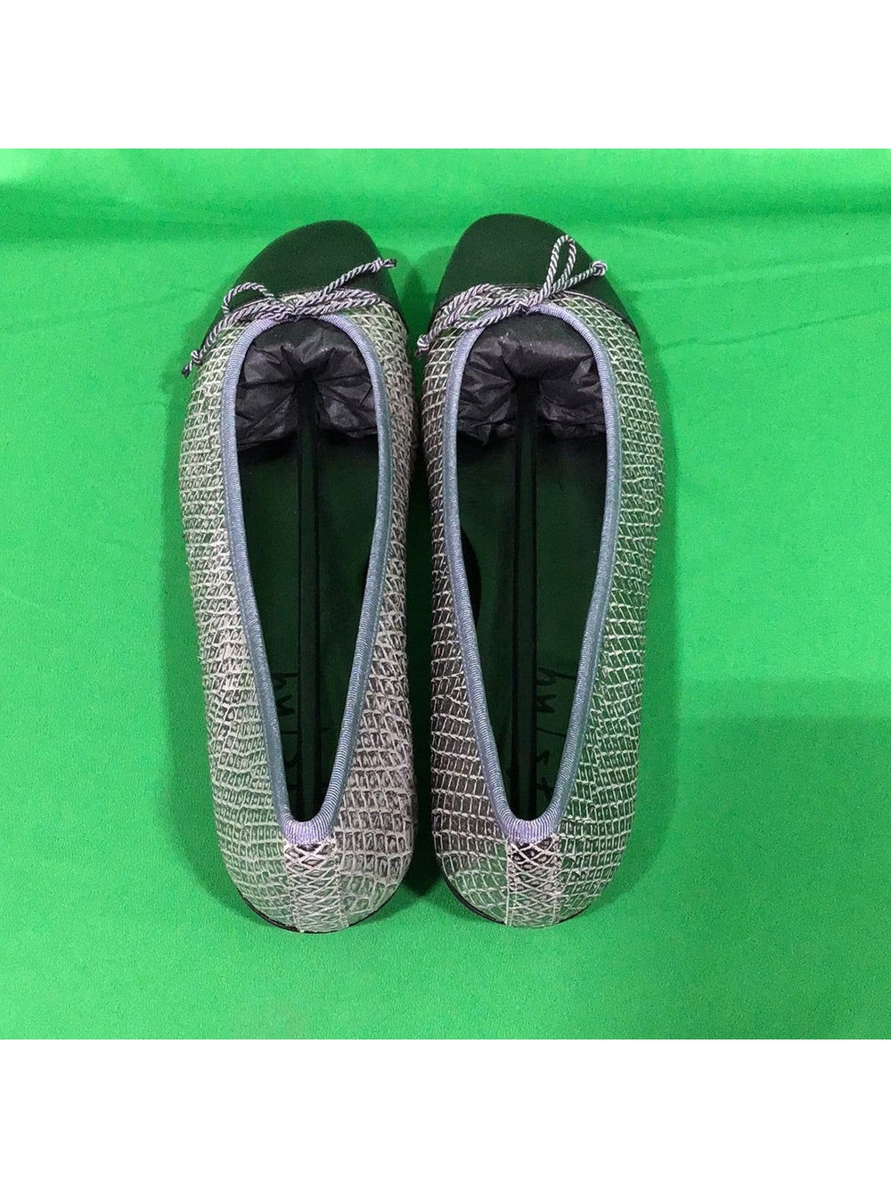 Fs/Ny Ladies Silver Sparkle Size 10 Ballet Flats - In Box - The Kennedy Collective Thrift - 