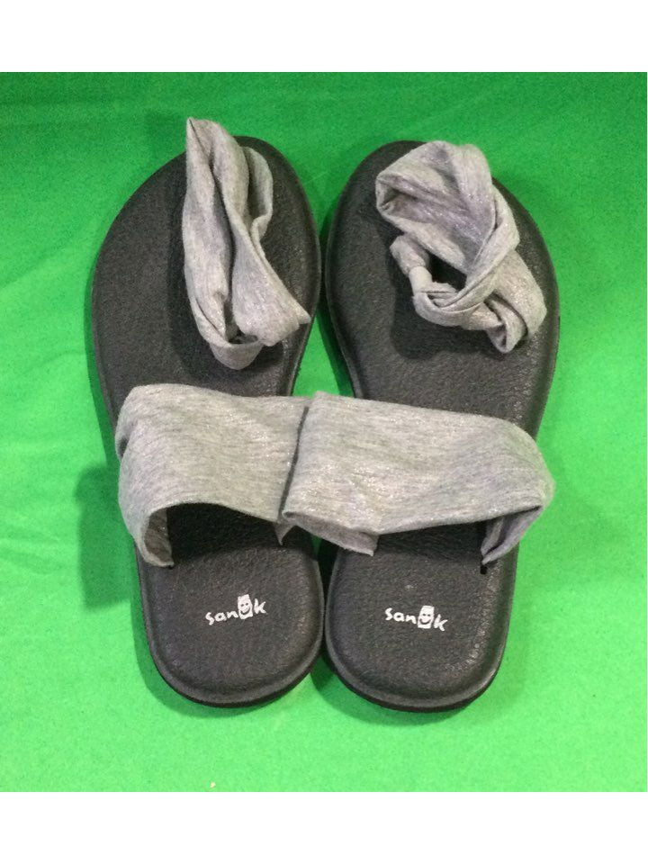 Sanuk Black And Grey Solid Flip Flop Flat Women 9 - The Kennedy Collective Thrift - 