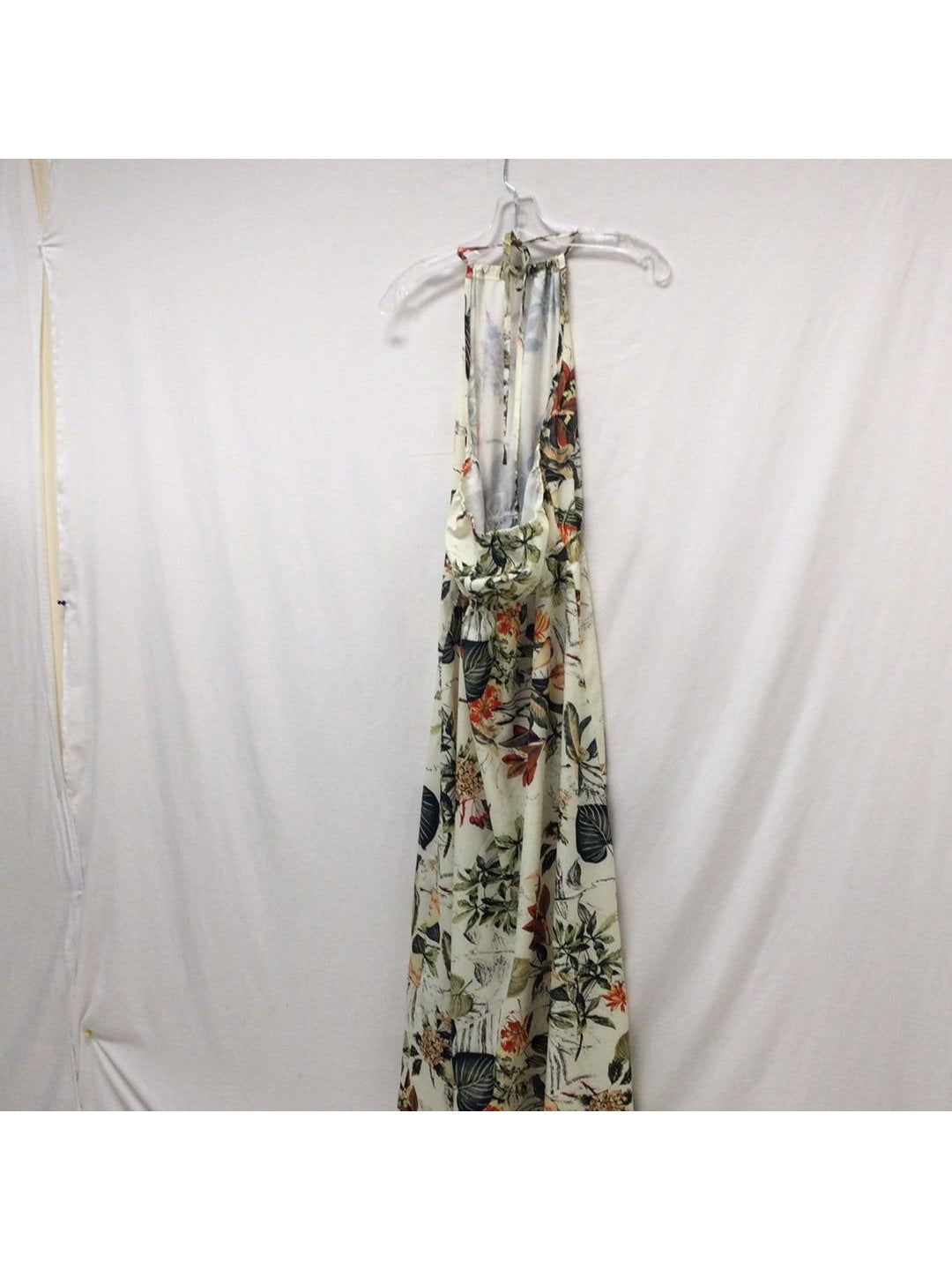 Shein Ladies White Medium Flower No Sleeve Dress - The Kennedy Collective Thrift - 