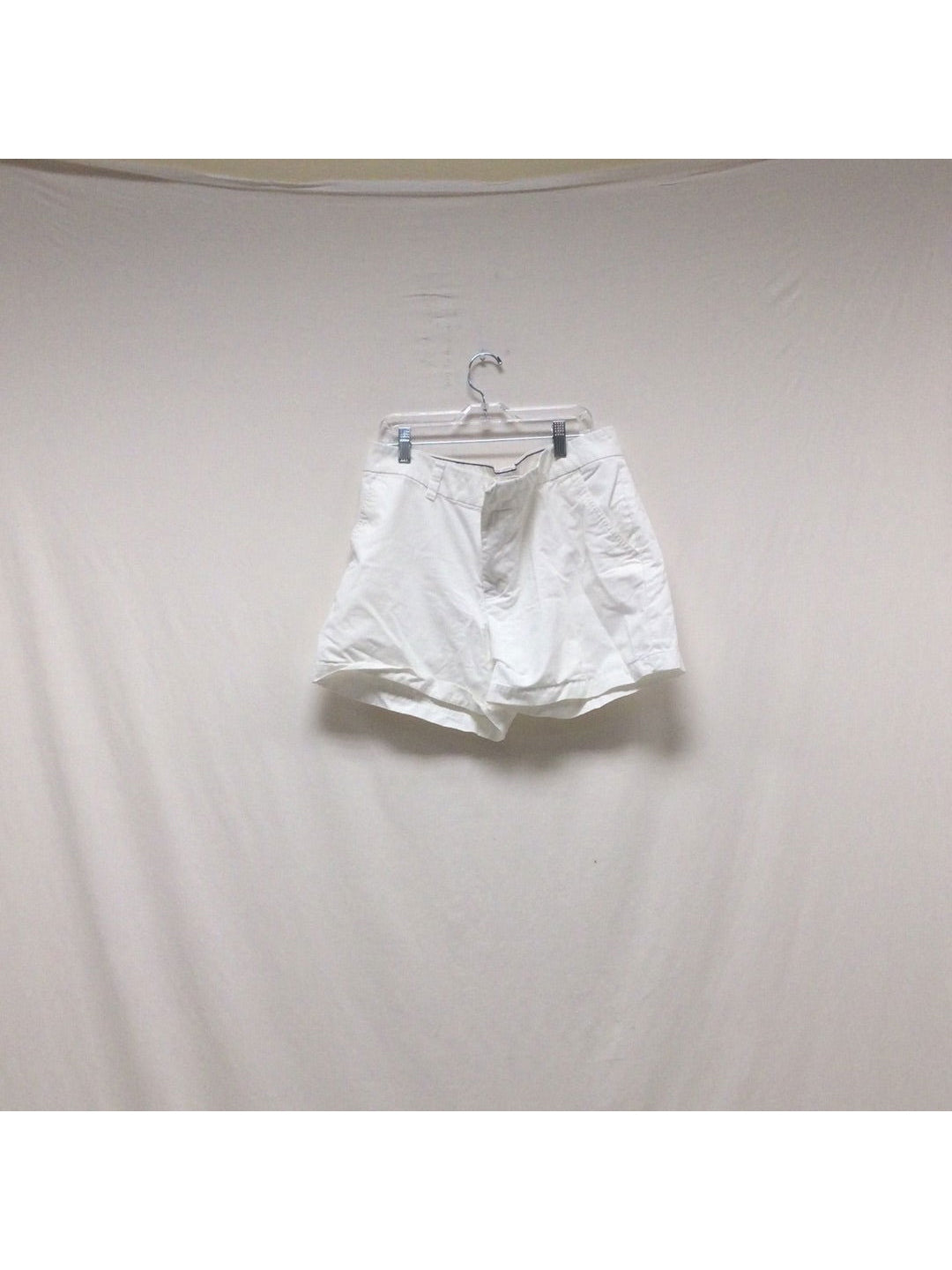 Tommy Hilfiger White Khaki Shorts - The Kennedy Collective Thrift - 