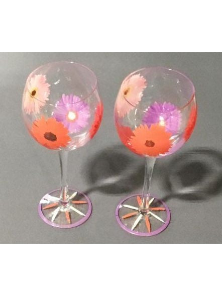 Medium Glass Two Wine Glasses With Flowers