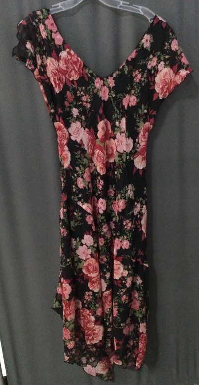 CDC Black with Flowers Casual Dress - Size 8