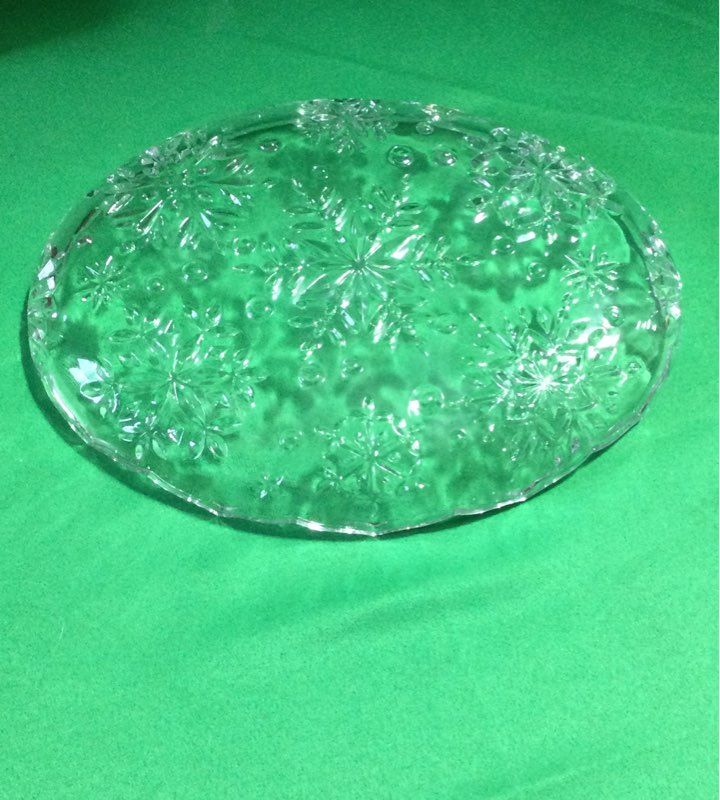 Mikasa Clear Snowflakes Oval Serving Tray - In Box