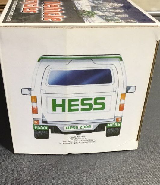 Hess Cardboard Green And White Hess Sports Vehicle And Motorcycles